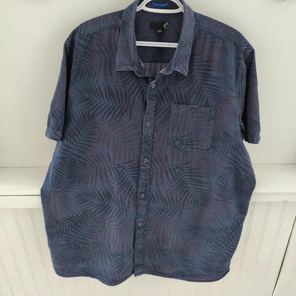 Sears Vintage Short Sleeve Button up Shirt with dark floral design, Size 2XL - Picture 10 of 14